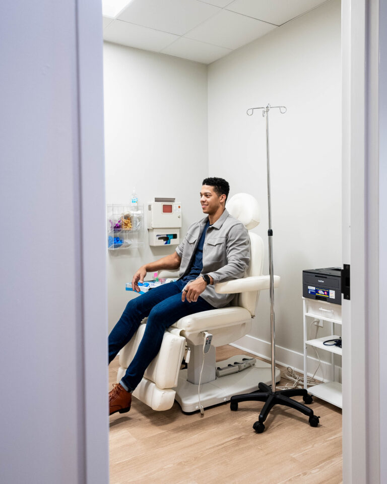 Discover the benefits of Myers' Cocktail IV Therapy at Relive Memorial City, Houston. Benefits of Myers' Cocktail IV Therapy include boost to immune system, restoration of energy and hydration.